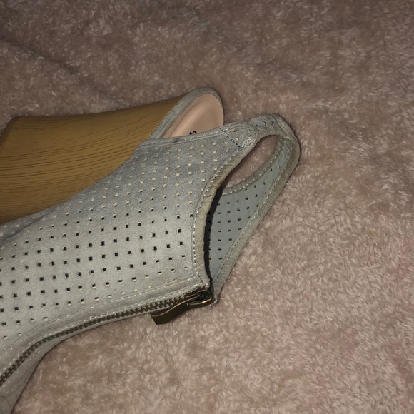 Wedges - Picture 4 of 4